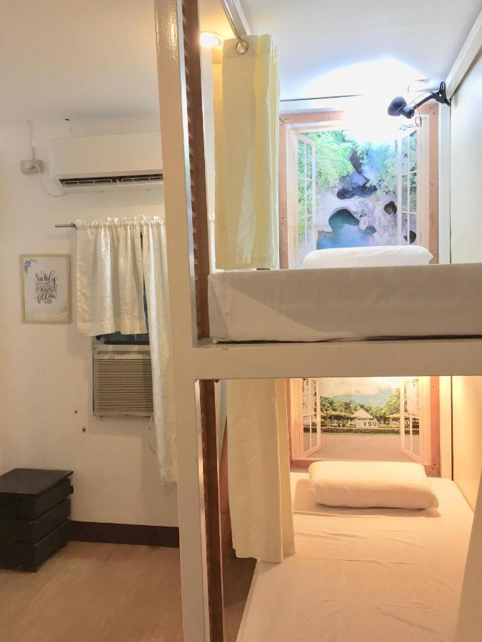 His Capsule Hostel Таклобан Экстерьер фото